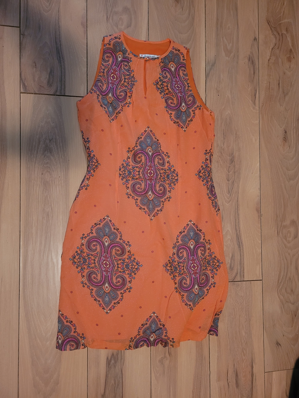 O.Suzanne Sleeveless Orange Paisley Mini Dress with Keyhole Neck